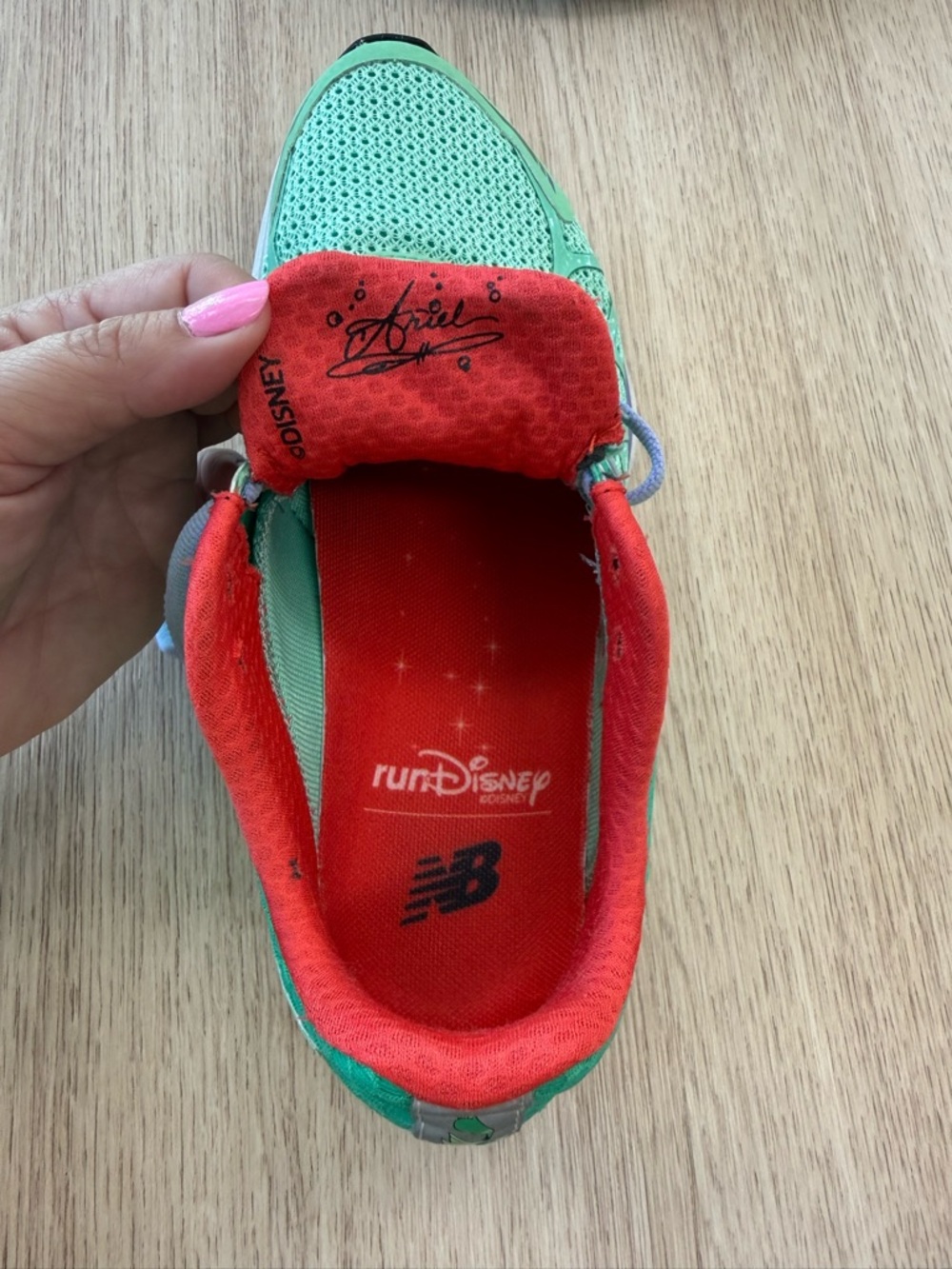 Disney Little Mermaid New Balance 2016 running shoe 8 - Picture 3 of 13